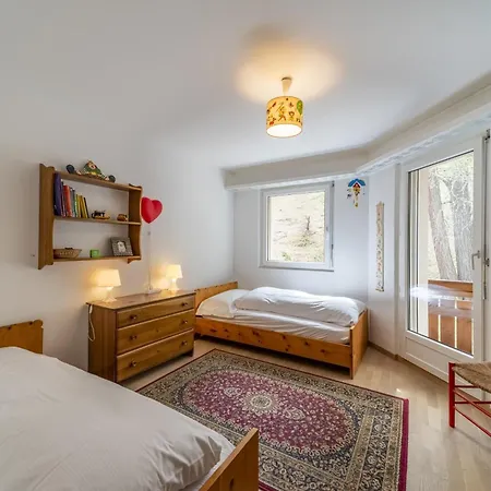 Chesa Ruinatsch 公寓