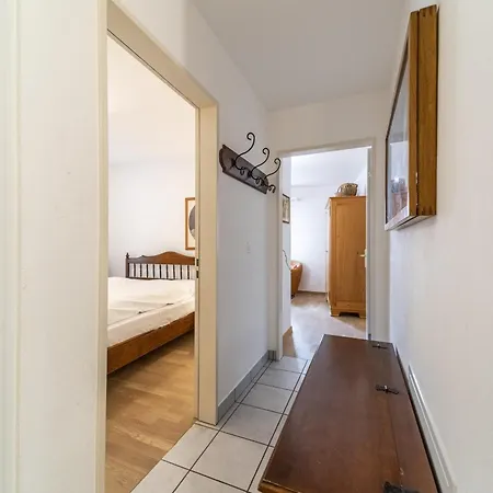 Apartment Chesa Ruinatsch *