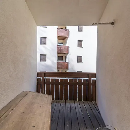 Chesa Ruinatsch - *