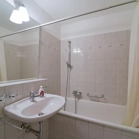 Chesa Ruinatsch - Apartment *