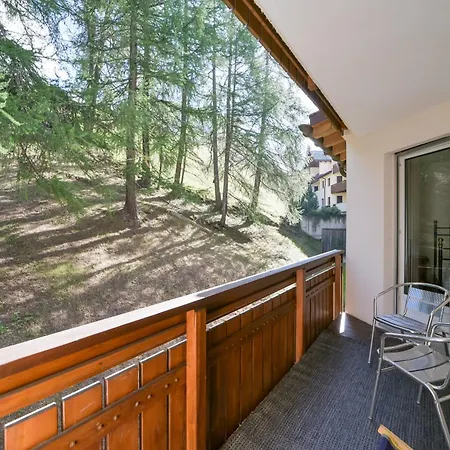 Apartment Chesa Ruinatsch - St. Moritz